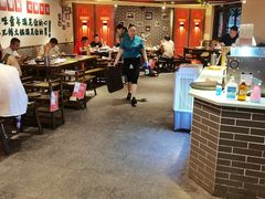 大堂-叉叉裤鲜火锅(空港新城店)