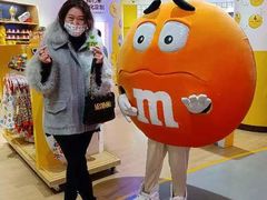 -m豆巧克力世界(上海世茂广场店)