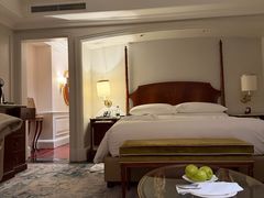 -广州富力丽思卡尔顿酒店