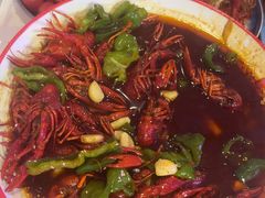 -海盗船. 龙虾烧烤. 酒馆
