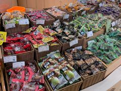 零售区-来伊份(龙之梦长宁店)