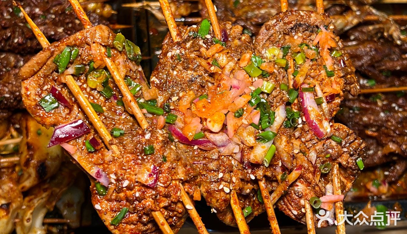 想把这家摊摊烧烤安利给全重庆 烤郡花巨好吃‼️