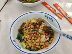 -程胖娃重庆小面(嘉禾金铂店)