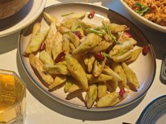 -八府香鸭·啫啫煲(华山路店)