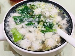 鲜嫩黄花鱼丸汤-将相和·海鲜蒸饺大连菜