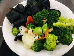 -聚德华天护国寺小吃(甜水园店)