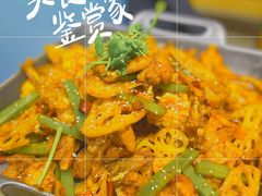 招牌悦蓉牛蛙干锅-精悦蓉(松江万达广场店)