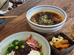 -阿婆情腊排骨火锅·野生菌季(古城旗舰店)