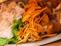 -老牌坊云南鱼豆花火锅(哈西万达店)