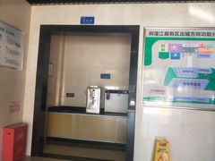 -中国石化阿蓬江东加油站