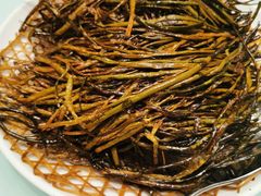 葱烤鸦片鱼头-新吉士·上海菜(浦东LCM置汇旭辉店)