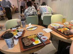 -菲滋意式餐厅(临海银泰店)