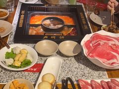 -老牌坊云南鱼豆花火锅(哈西万达店)
