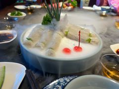 -大匠工房古船木艺术餐厅·猪肚鸡专门店(长白仙岛店)