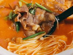 酸汤肥牛-滇越乘象云南餐厅(豆各庄店)