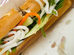 -Bánh Mì Huynh Hoa