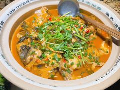-魏铭鱼头捞饭(晋阳路店)