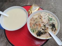 -云南大锅豆浆店