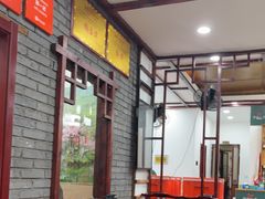 -湖南人家湘菜馆(镇江路店)