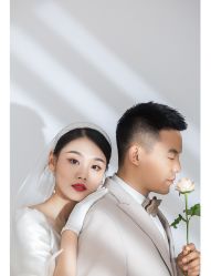 现代简约-索菲亚婚纱摄影