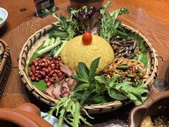 -老滇山寨•云南特色菜•地方菜•民族风情歌舞表演(金碧店)