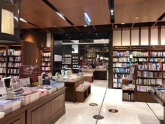 -诚品(信义店)