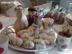 店里的橱窗2-美丽心情蛋糕(江苏路店)