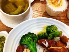 苦瓜排骨汤-裕记烧腊连锁餐饮(国商分店)