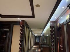 -王府井酒店(金桥港湾店)