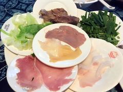 -桥香园云南过桥米线(金马碧鸡店)