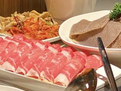 -海底捞火锅鲜切牛肉主题店(长寿路店)