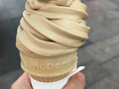鸳鸯奶茶口味圆筒冰淇淋-麦当劳(北方国贸大厦店)