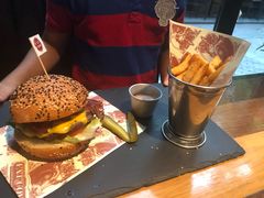 -FAT COW(虹梅路店)