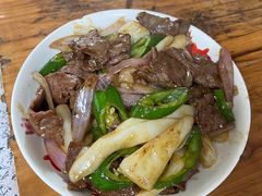 牛肉炒猪肠粉-沙溪兄茶餐厅