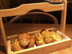 棒棒的蛋黄鸡翅-弄堂里·寻味杭州(湖滨银泰in77C区店)