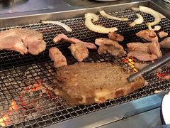 -马路牙子烧烤音乐酒馆(望京店)
