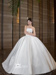 点击看大图 -艾拉·女王婚纱礼服馆
