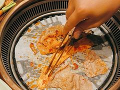 -梨花甄选自助烤肉(小寨原力场店)