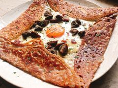 鸡蛋蘑菇熏肉荞麦可丽饼-RAC BAR(安福路店)