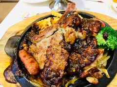 -香港新发烧腊茶餐厅(万象店)
