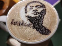 头像拿铁咖啡-为你钟情咖啡馆(春熙路太古里步行街店)