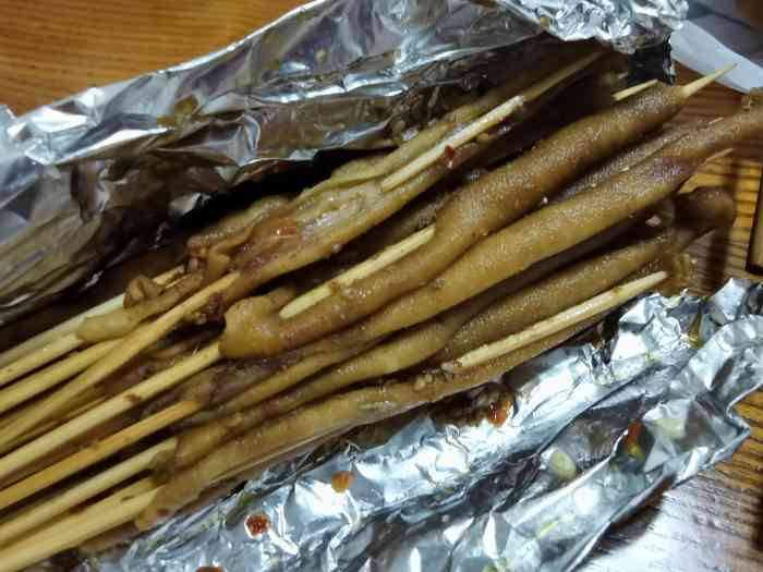 合适,就点了一些爱吃的,送餐速度很快,包装因为有锡纸包着也还算不错