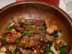 -阿瓦山寨·湘菜现炒·剁椒鱼头王(咸阳总店)