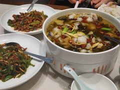 -满江红四季餐厅 · 国家五钻级酒家(新纪元大酒店店)