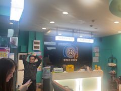 -荒岛实景沉浸密室(江汉路1店)