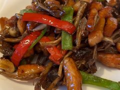 茶树菇猪颈肉-徐州绿地皇冠假日酒店-汉宫中餐厅