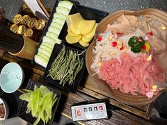 -吼堂老火锅(湖滨银泰in77店)