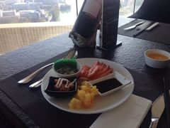 iphone_upload_pic-云顶旋转自助景观餐厅