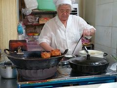 门面-阿婆油墩子(五里桥路188弄小区店)