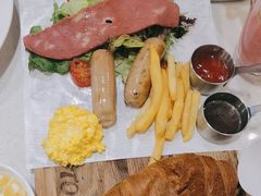 -东方豪客牛排意面披萨(金凤万达店)